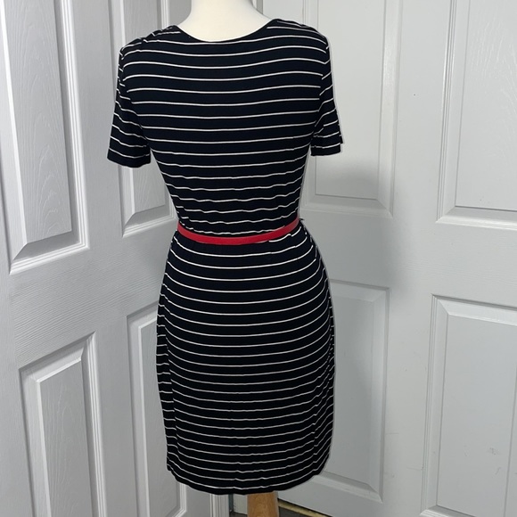 Calvin Klein Stripe Dress. Size 8 - Picture 3 of 4